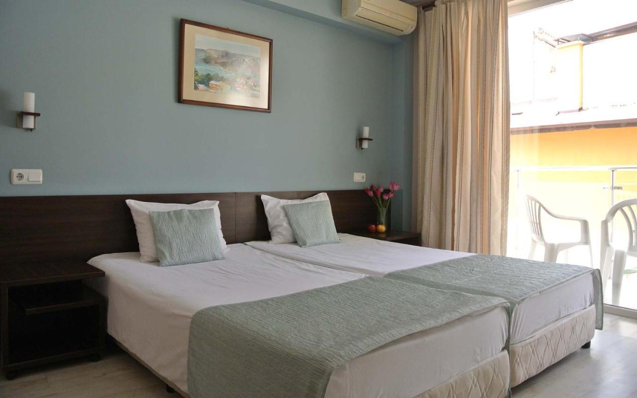 super apartment Balchik Esterno foto
