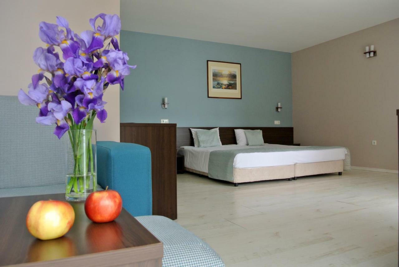 super apartment Balchik Esterno foto